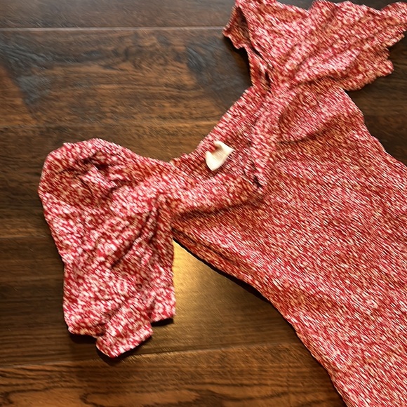 Australian brand, August, tight fighting with frill. Sweet and Sexy - Picture 4 of 4